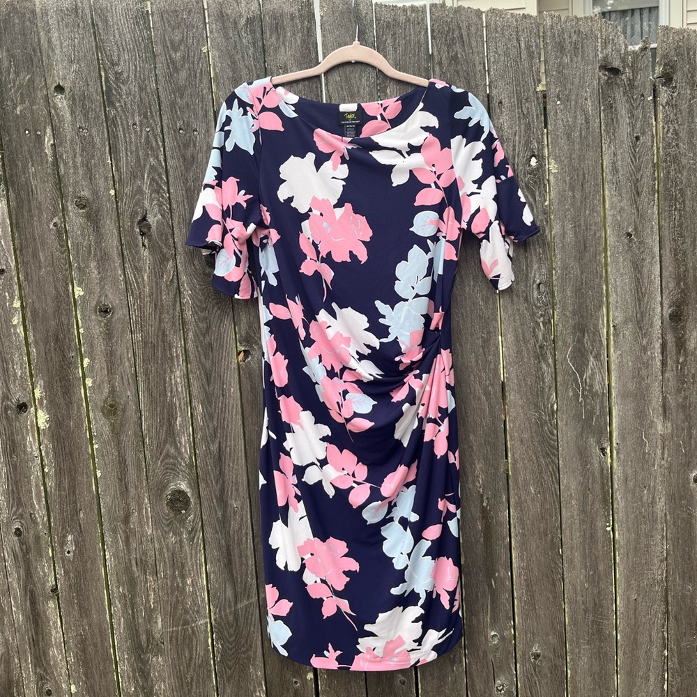 A PEA IN THE POD TAYLOR Maternity dress size M